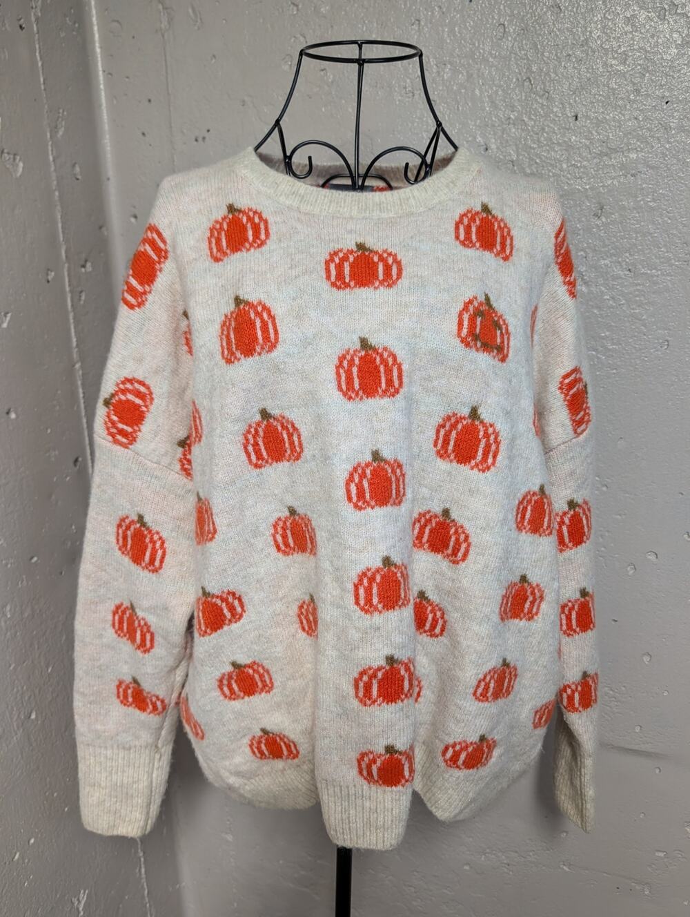 Vince Camuto Allover Pumpkin Print Cozy Knit Sweater – Large